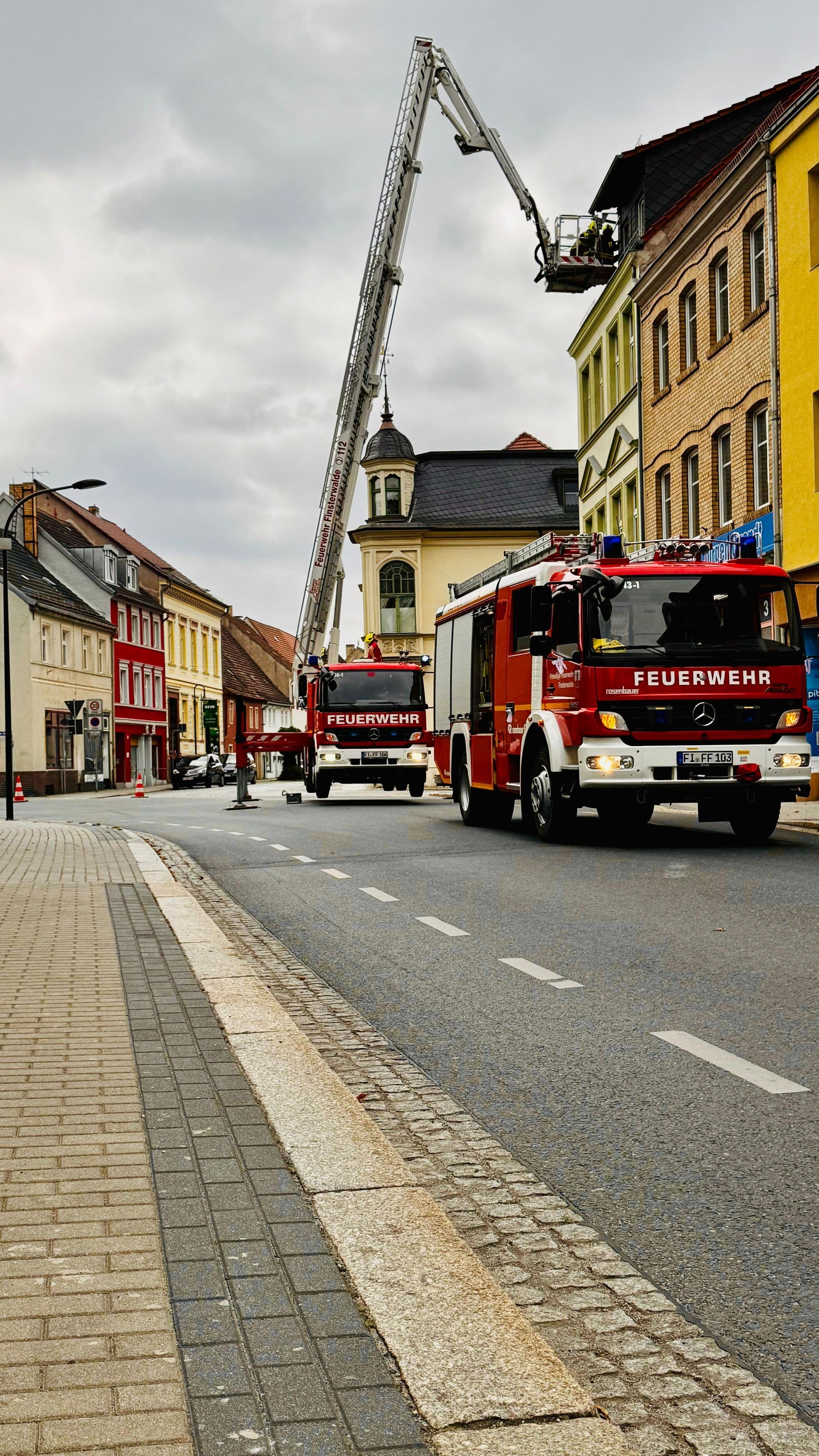 Küchenbrand in Mehrfamilienhaus schnell gelöscht