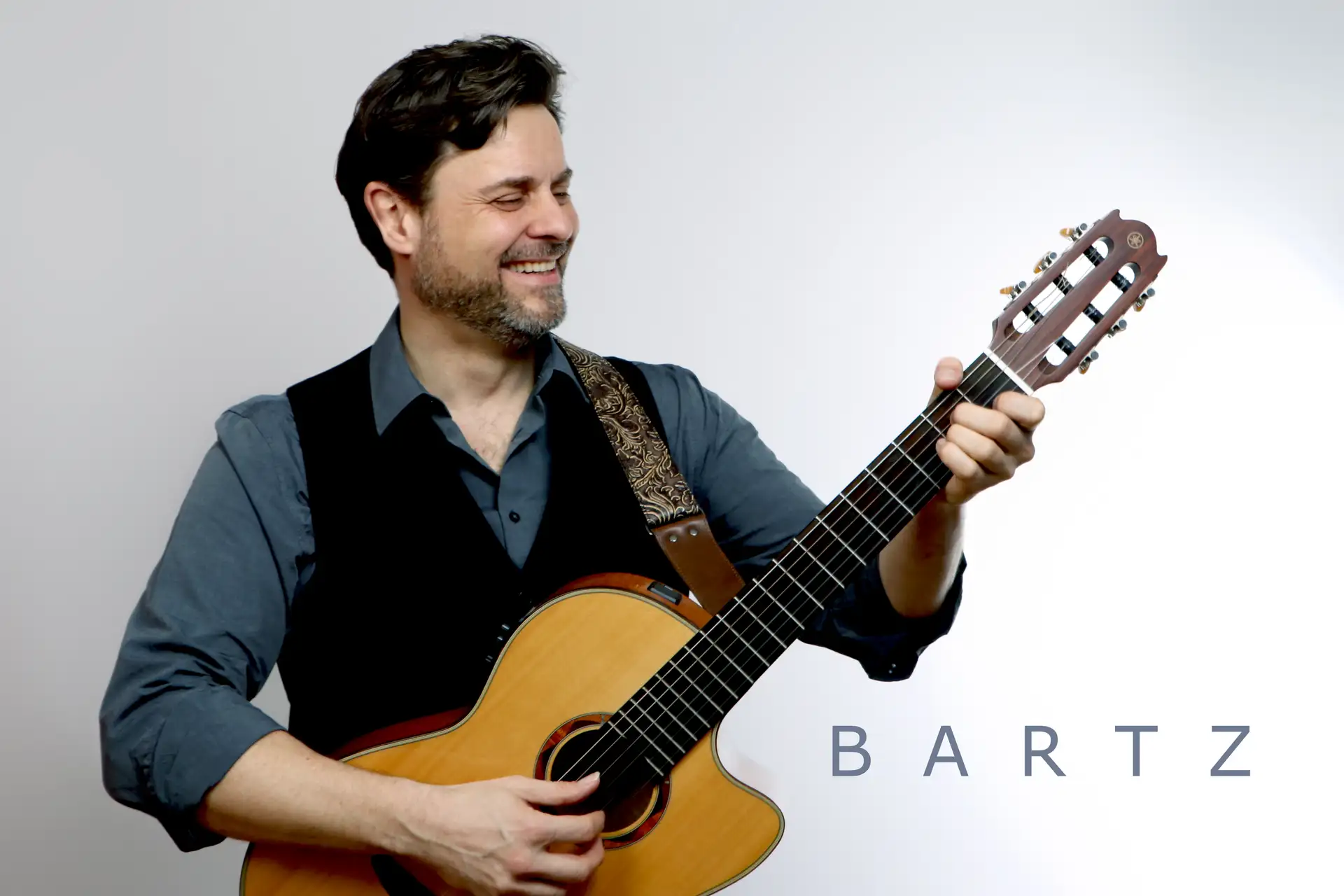 BARTZ bei „Musik im Korb“ auf dem Wochenmarkt in Bernau